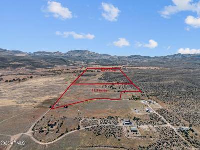 129 ACRES Sickles Ranch Radial, Peeples Valley, Arizona 86332, HOA KỲ