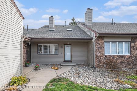 918 Timber Creek Drive , 18, Grand Ledge, Michigan 48837, USA