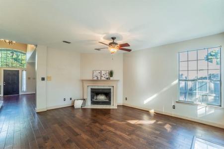 1240 Trinity Drive, Benbrook, 得克萨斯州 76126, 美国