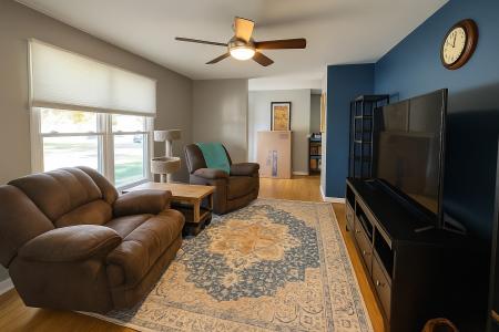 2102 Hidden Lake Ct., Charleston, Illinois 61920, Estados Unidos