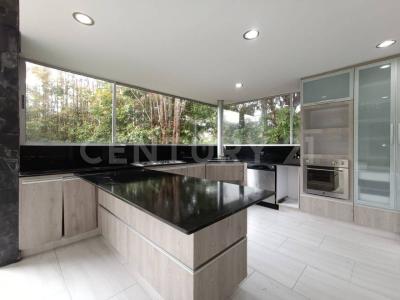 Medellín, Antioquia 055427, Colombia