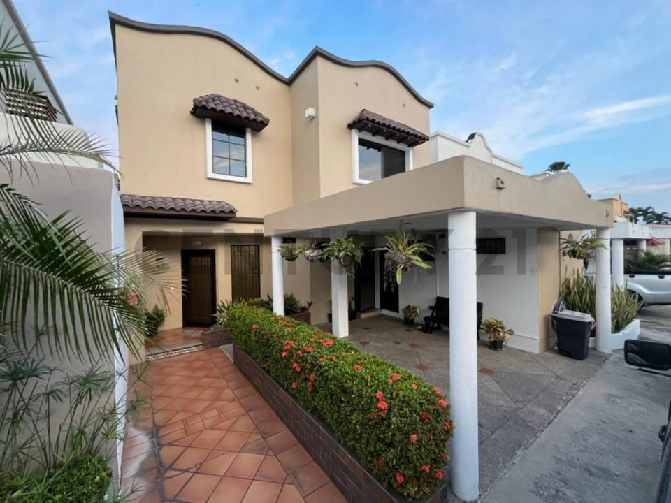 Urbanización El Álamo, vía Samborondón km 2,5 SN, Guayaquil, Guayas 00001, Ecuador