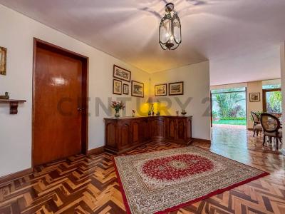 Jr. Bartolome Herrera , Lima, Lima 00001, Peru