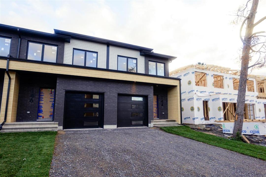 146  Rue North, Gatineau (Aylmer), Québec J9H 6Y9, Canada