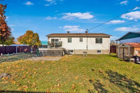 2  Rue Jupiter, Mercier, קוויבק J6R 2E1, קנדה 