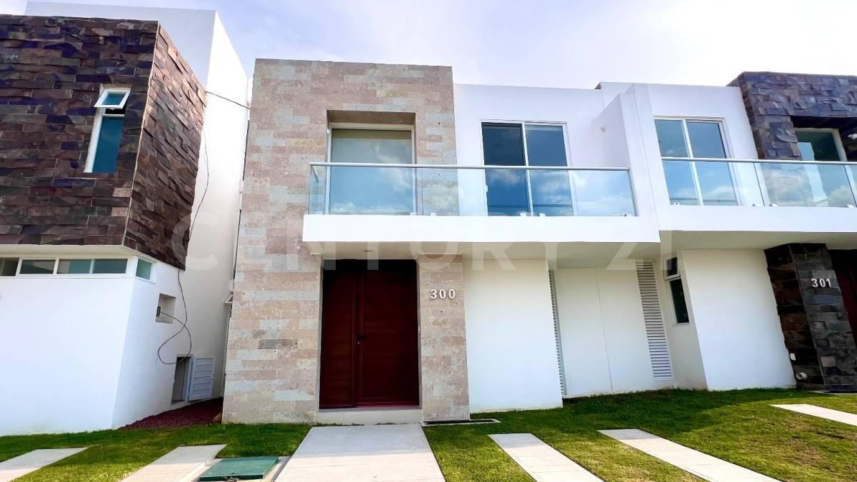 Casa en Renta Parque Kassia, Lomas de Angelopolis,  Cascatta II 1,, Ocoyucan, Пуэбла 72850, Мексика