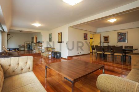 Larrea 1277, Recoleta, Capital Federal 00001, Argentina