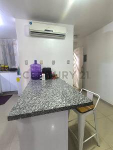 Av Don Julio Centeno Venta de Apartamento en Residencias Tulipan 21, San Diego, Carabobo 2006, Venezuela