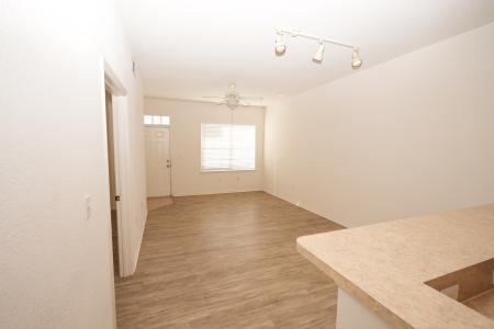 110 Turpial Way 103, Melbourne, 佛罗里达州 32901, 美国