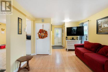 61 AUGUSTA STREET, South Dundas, 온타리오주 K0C 1X0, 캐나다