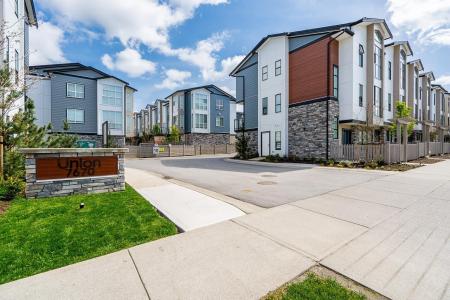 7670 207 STREET, Langley, British Columbia V2Y 3N7, Canada