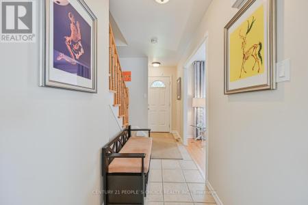 2 FONTAINE COURT, Brampton (southgate), Ontario L6T 3J2, Canada