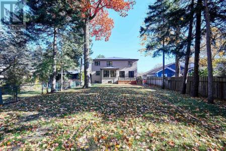 24 LARWOOD BOULEVARD, Toronto (cliffcrest), Ontario M1M 2M5, Canada