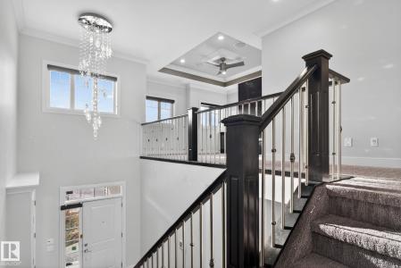 8536 19 AVENUE SW, Edmonton, Alberta T6X 0R6, Canada