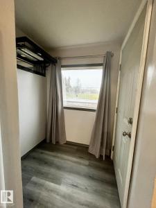 102 1 AVENUE NW, Alder Flats, Alberta T0C 0A0, Canadá