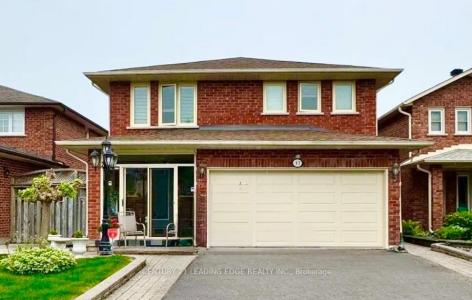 63 CANTERBURY COURT, Richmond Hill, Ontario L4C 8E7, Canada