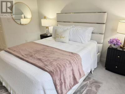 5793 YONGE STREET, Toronto (newtonbrook East), Ontario M2M 0A9, Canada