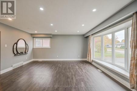 21 CATHEDRAL ROAD, Brampton (brampton East), Ontario L6W 2P1, Canada