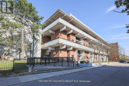 140 LEEWARD GLENWAY, Toronto (flemingdon Park), 安大略省 M3C 2Y9, 加拿大