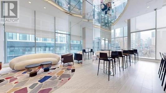 251 JARVIS STREET, Toronto (moss Park), אונטריו M5B 0C3, קנדה 