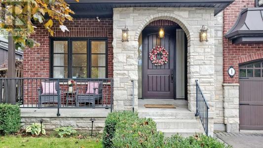1 DUSTAN CRESCENT, Toronto (east York), オンタリオ M4J 4G4, カナダ