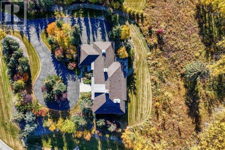 27 PINNACLE RIDGE DRIVE SOUTHWEST, Rural Rocky View County, Alberta T3Z 3N7, Canada