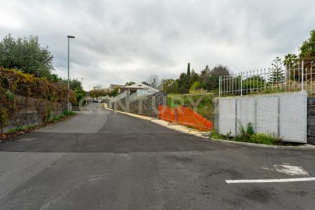 Via Manganelli, Viagrande, Sicilia 95029, Italia