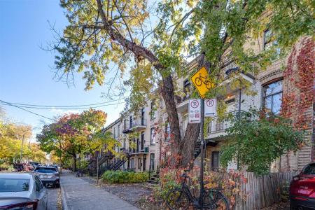 5184-5188 Av. de l'Esplanade, Montréal (Le Plateau-Mont-Royal), Quebec H2T 2Z3, Canadá