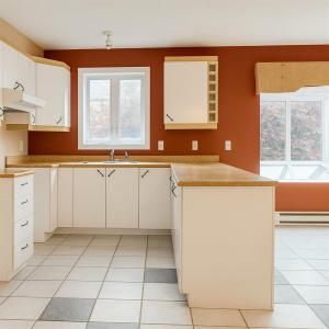 2405 Rue Henriette-Céré, Longueuil (Saint-Hubert), 퀘벡주 J3Y 9C6, 캐나다