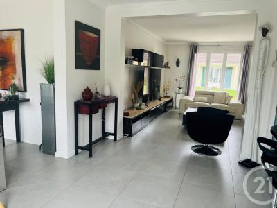 Claye Souilly, Isla De Francia 77410, Francia