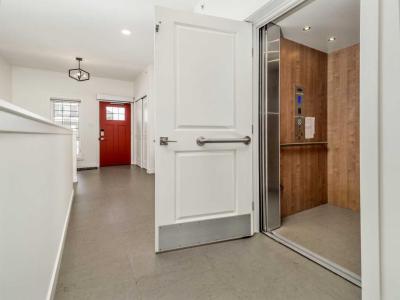 108 GATEWAY MEWS S, Lethbridge, Alberta T1K 5S2, Kanada