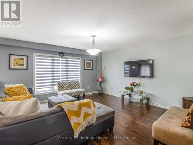 702 FRONTENAC CRESCENT, Woodstock (woodstock - South), Онтарио N4V 0B1, Канада