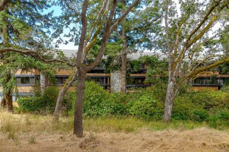 1106 GLENORA PL, Saanich, Britisch-Kolumbien V8P 2C3, Kanada