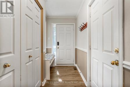 32 INNESBROOK COURT, Ottawa, 온타리오주 K2S 1C7, 캐나다