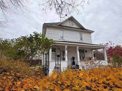 102 4TH AVENUE SOUTHWEST, Dauphin, Manitoba R7N 1T7, Canada