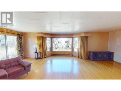 545 WILSON STREET, Quesnel, Colúmbia Britânica V2J 2W2, CANADÁ