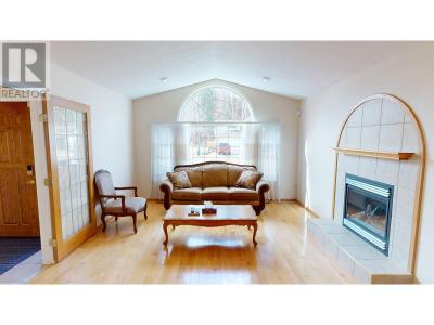 142 LOWE STREET, Quesnel, Britisch-Kolumbien V2J 5T4, Kanada