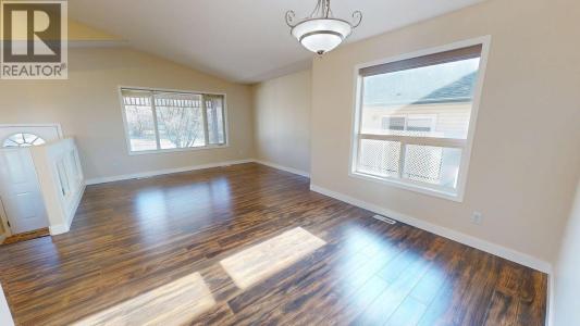 9628 98 STREET, Fort St. John, Colombia Británica V1J 6Z8, Canadá