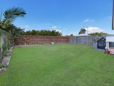 32 Apple Crescent, Caloundra West, QLD 4551, Australia