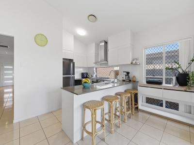 32 Apple Crescent, Caloundra West, QLD 4551, Australia