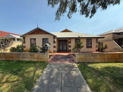 106 Fisher Street, Rockingham, WA 6168, Australia