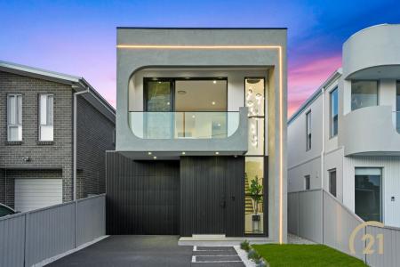 14a Cathcart Street, Fairfield, NSW 2165, Australia