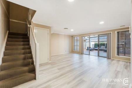 1 Bonython Avenue, Middleton Grange, NSW 2171, Australia