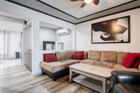 164 Rue St-Romuald, Farnham, 魁北克省 J2N 2P2, 加拿大