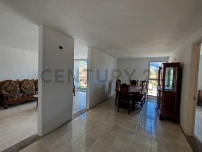 Calle Principal Conj. Res. Los Jabillos, Guatire, Miranda 00001, Venezuela