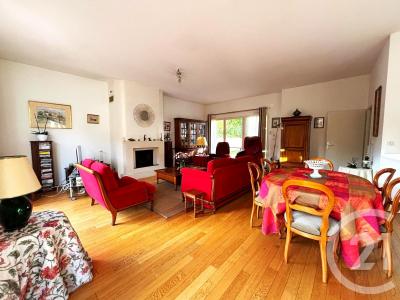 L Isle Adam, Île-de-France 95290, France