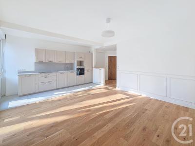 Troyes, Champagne-Ardenne 10000, France