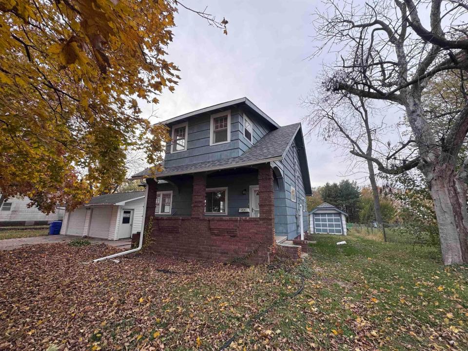 906 N Frederick, Oelwein, Iowa 50662, Estados Unidos