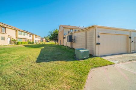 76 E Mountain Creek Drive, Grand Prairie, Texas 75052, États-Unis