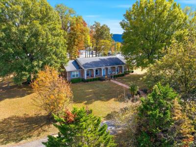 715 Harren Court, Etowah, Tennessee 37331, USA